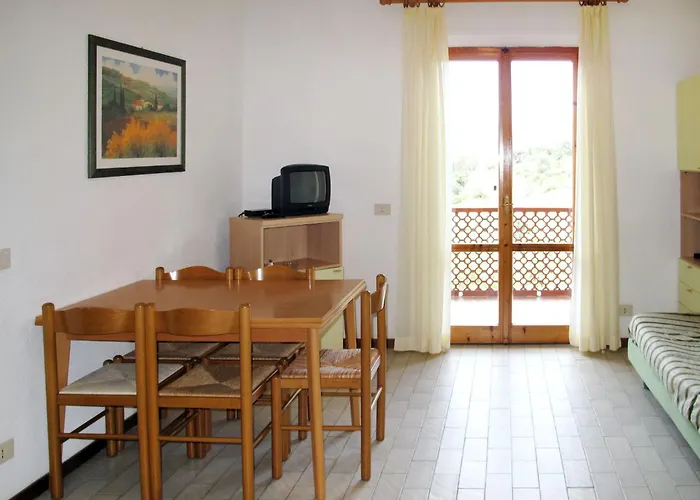 Apartman Elbamar 1-4 By Interhome